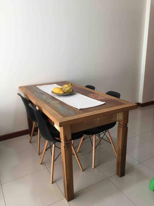 Lindo E Completo Novo Campeche Apartamento